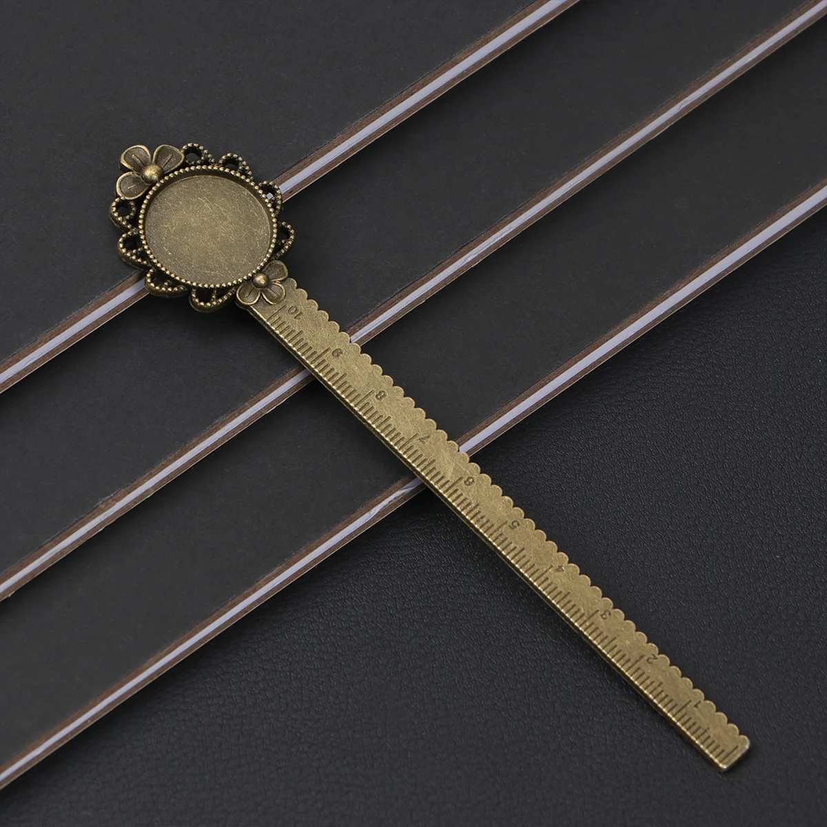 

Набор из 10 металлических линеек-закладок в винтажном стиле для письма, рисования цифр и букв, для ведения дневников, школьных и офисных принадлежностей, для детей