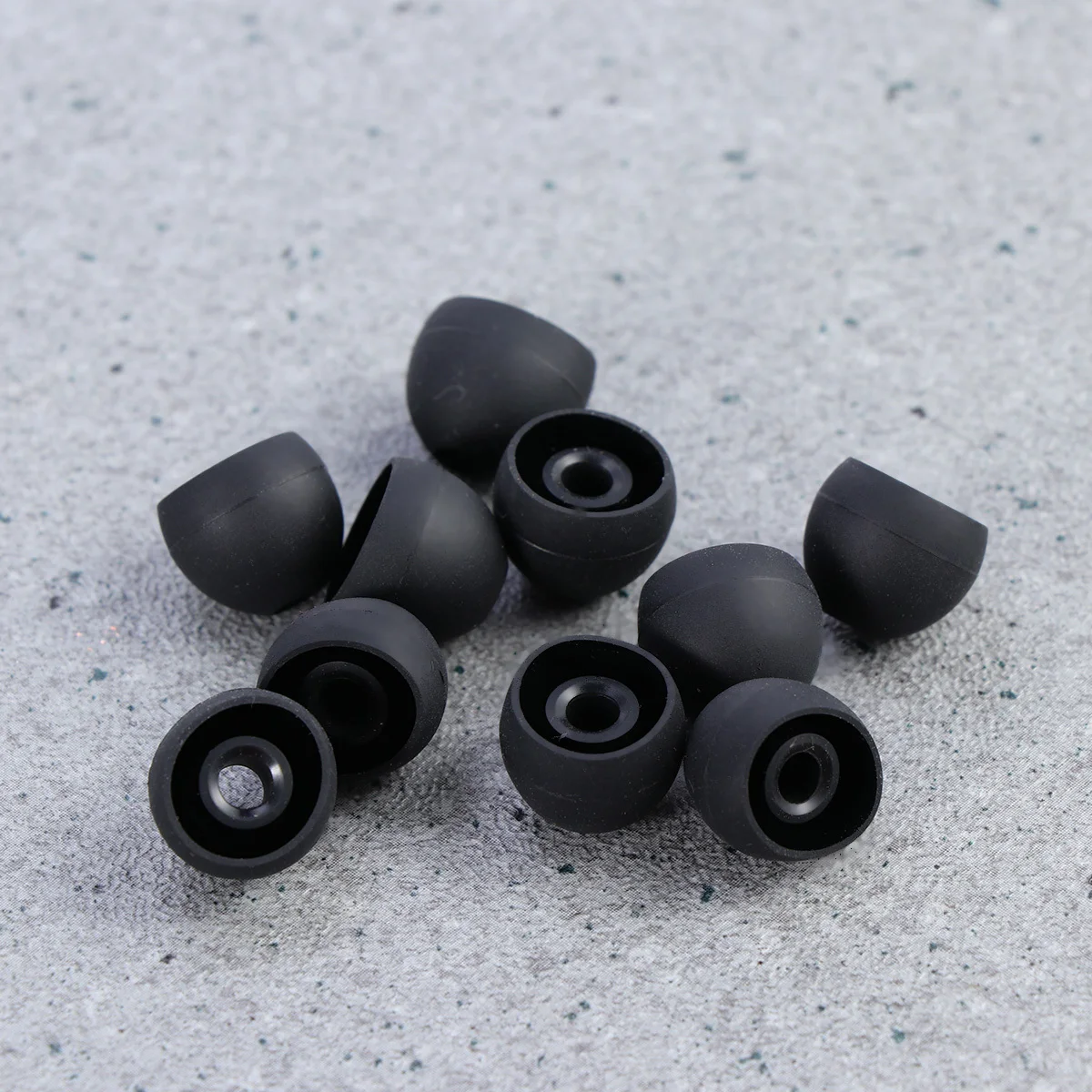 

10Pcs Black Silicone 13mm in-Ear Earbuds Noise Reducing Earphone Tips Earbud Caps Earbud Caps Silicone Ear Tips