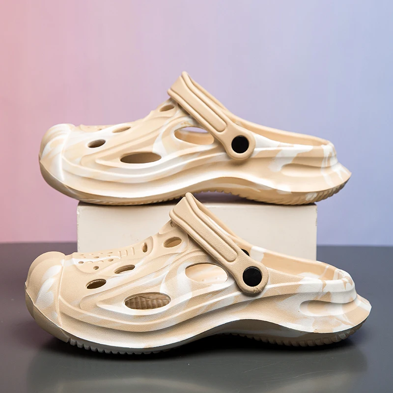 Fashion Camouflage Holes Gardens Shoes New Clogs Slippers For Men Outdoor Non-slip Beach Slides MEN Leisure Sandals view 6