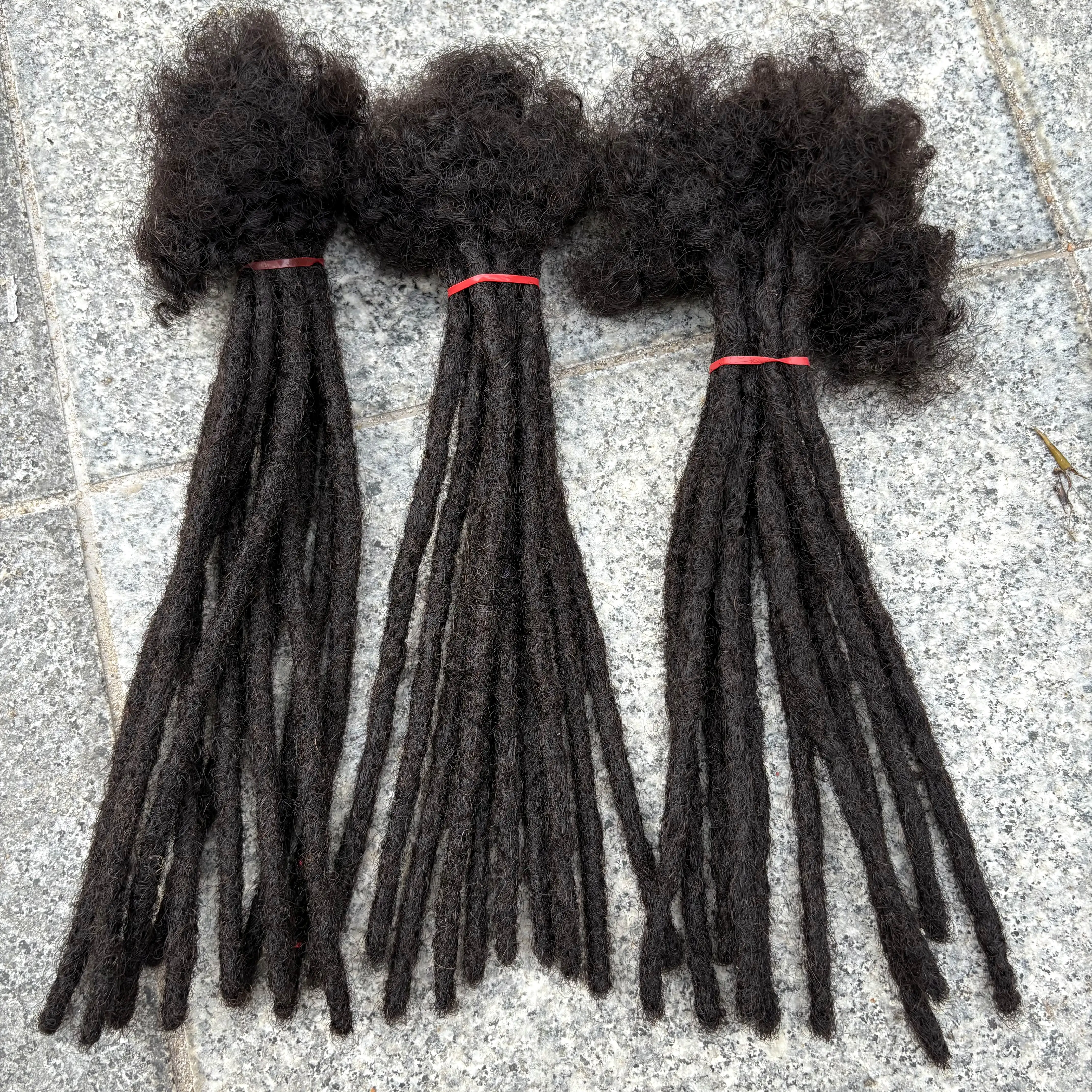 0,6 cm Breite, 10,2–20,3 cm, 100 % Echthaar-Loc-Erweiterungen, 50 Stränge, vollständig handgefertigte Dreadlock-Erweiterungen für Männer, Frauen, Kinder, kann gefärbt werden