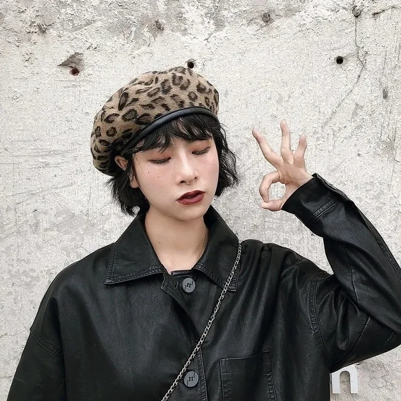 Korean Style Personality Fashionable Leopard Beret Female Autumn and Winter Retro Woolen Pumpkin Hat Casual Painter Hats