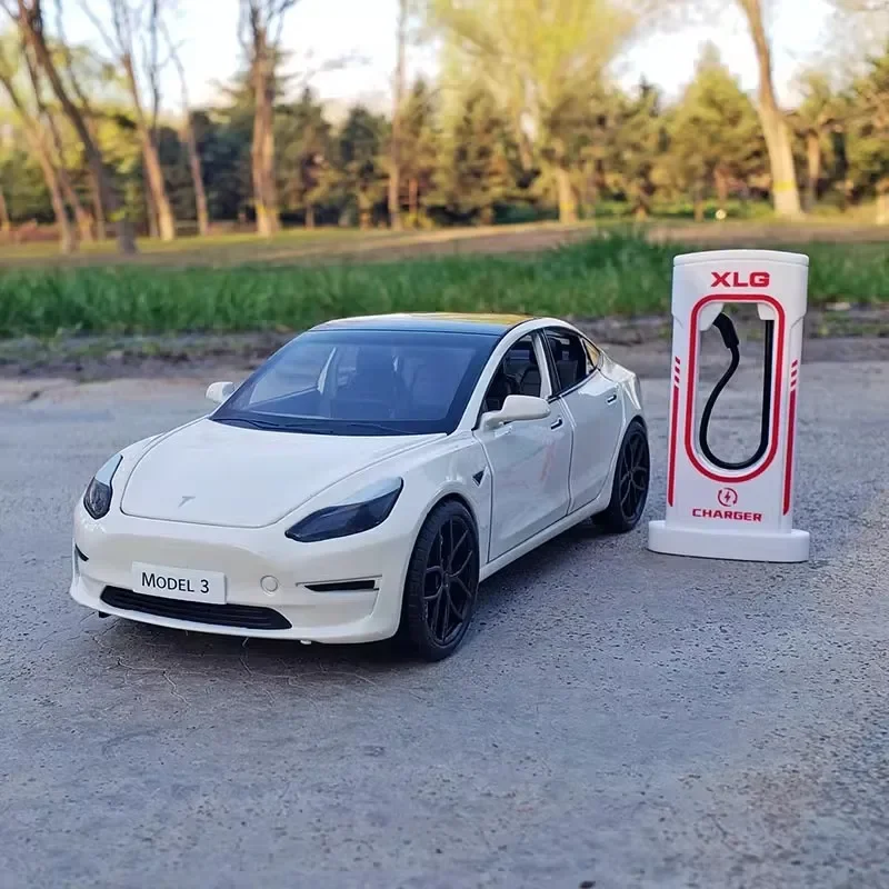 

1:24 Model 3 Car Model Alloy Diecast Metal Toy Vehicles Convertible Car Toy Boy Gift Collective Home Decor