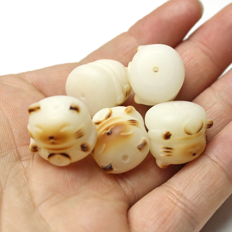 18mm Bodhi White Carved Caicai Cat Loose Beads DIY Jewelry Accessories Making Bracelet Necklace Pendant view 3