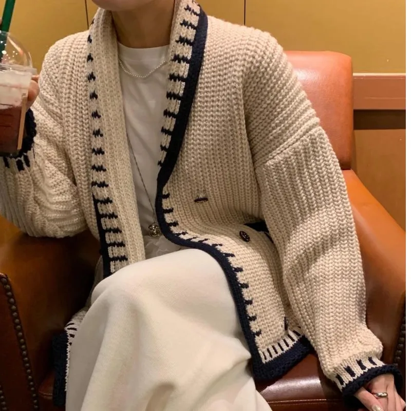2026 New Fashionable Casual Style Thick Knitted Contrast Color Open Cardigan Sweater Korean Simple Retro Tone Women's Sweater
