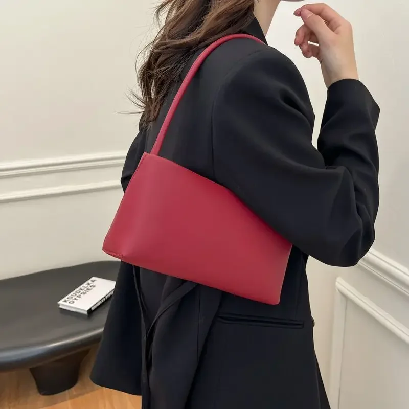 

2025 Retro Fashion Underarm Bags for Women New Single Shoulder Handheld Simple Crossbody Bag