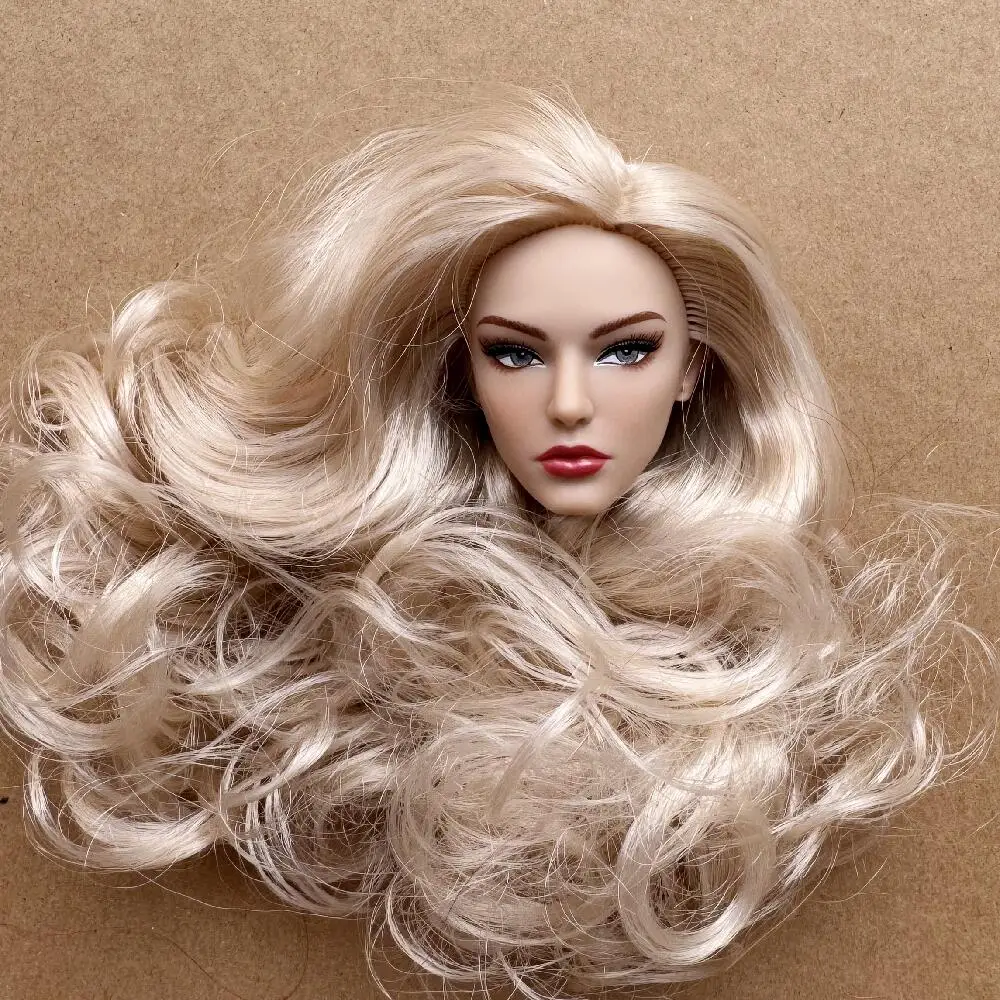 1/6 Modell-Puppenköpfe mit Sommersprossen und buntem Haar, erhältlich in den Hauttönen Braun, Weiß und Beige für die Puppenherstellung. – Detail 11