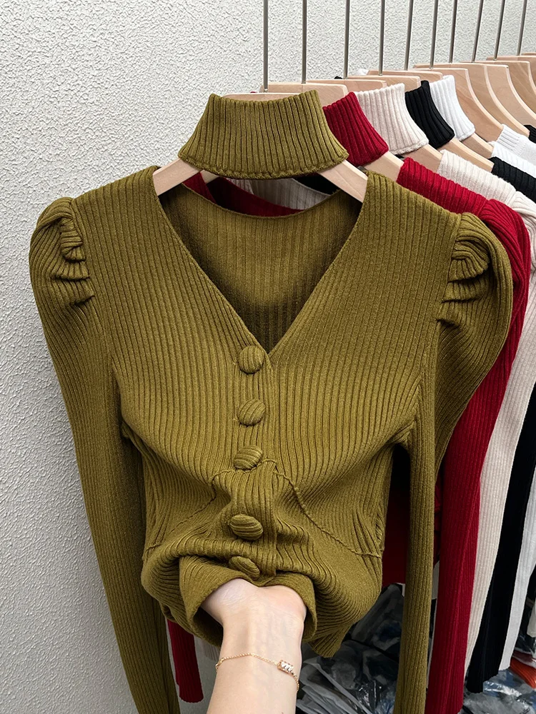 Red Sweater Knitted Sweater Women\'s Inner Layering Shirt with Unique Unique V-neck Halter Top Design for Autumn and Winter