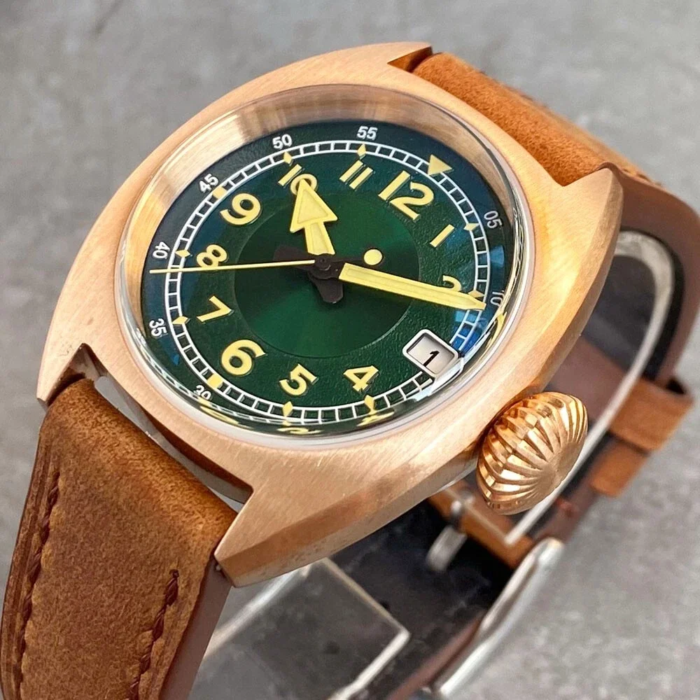 カスタマイズされた 316L スチール/CUSN8 ブロンズ 36 ミリメートルケースブラック/グリーンダイヤル NH35 機械式メンズ腕時計 20ATM ドームサファイアガラスレトロヴィンテージ