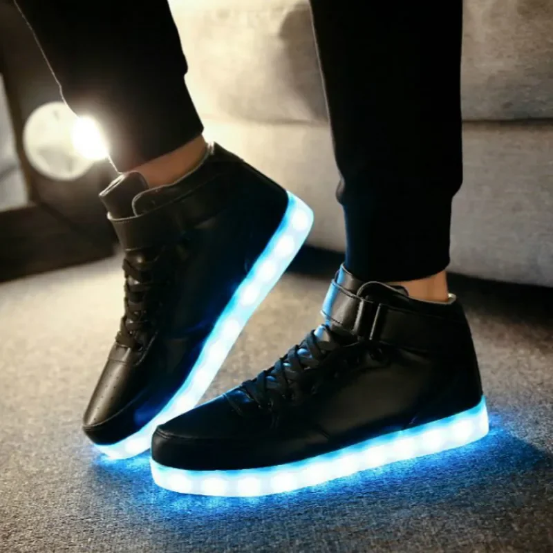 2024 New Casual Kids Luminous Sneakers Men Women Shoes LED Light Shoes USB Charger Glowing Sneakers Adult Sport Shoes Size 34-44
