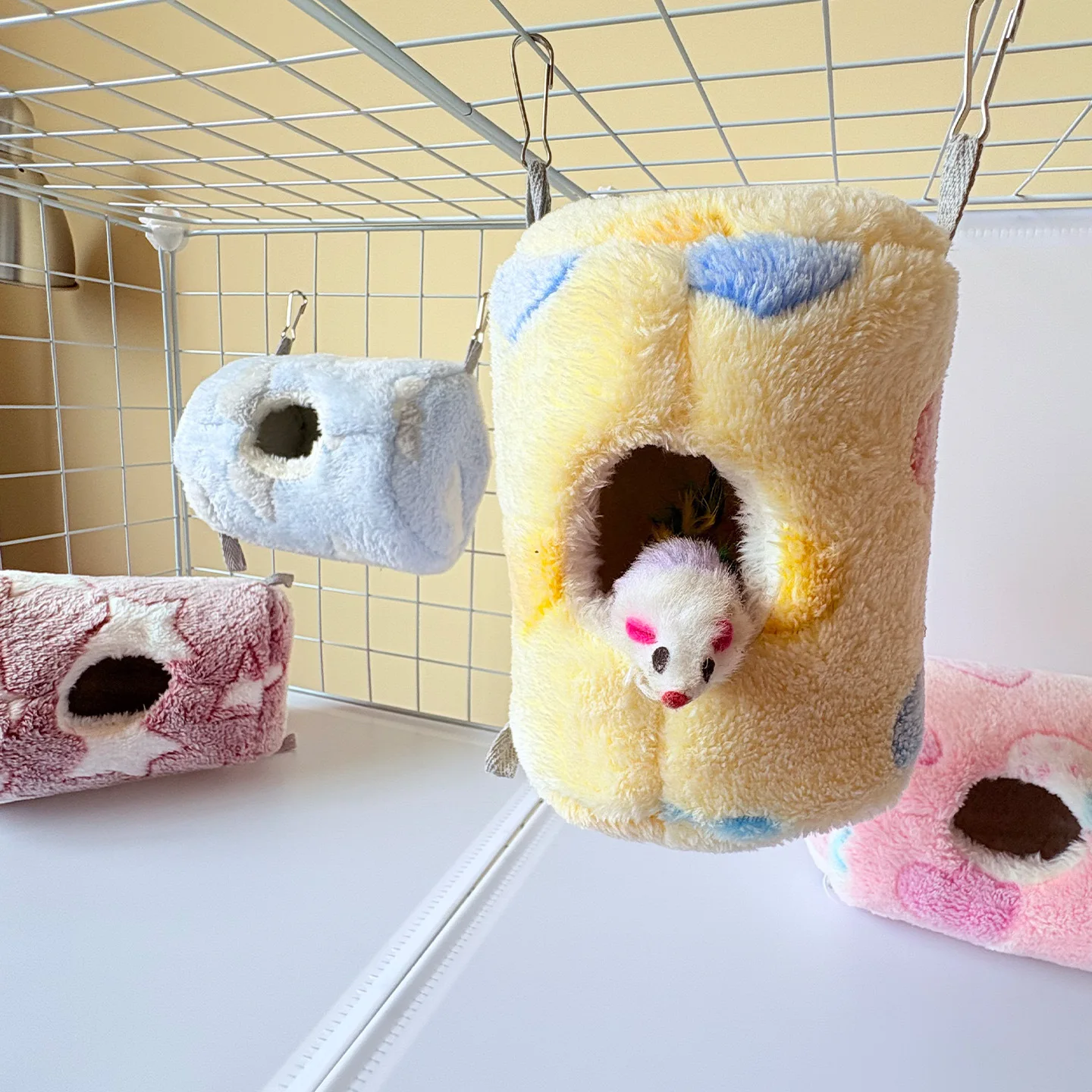 Small pet hanging bucket hanging nest hamster nest bird nest rabbit Dutch pig guinea pig warm cotton nest