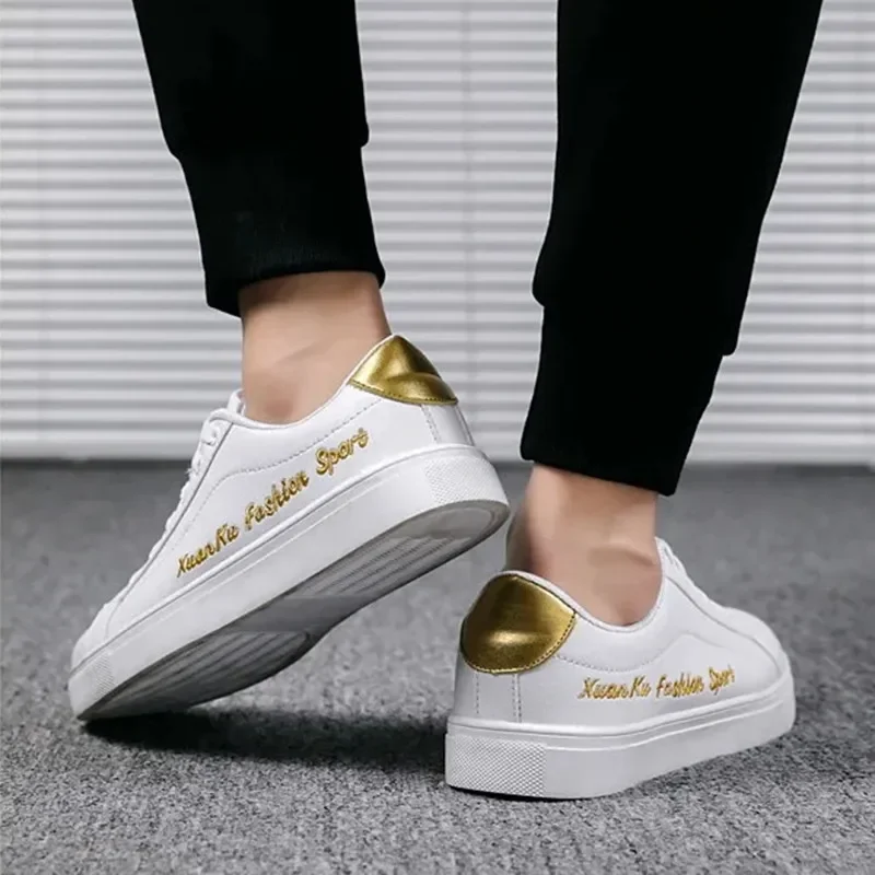 New Fashion Men Shoes Breathable Men's Sneakers Low Platform Lace Up Walking Trainers Man Outdoor Casual White Shoes
