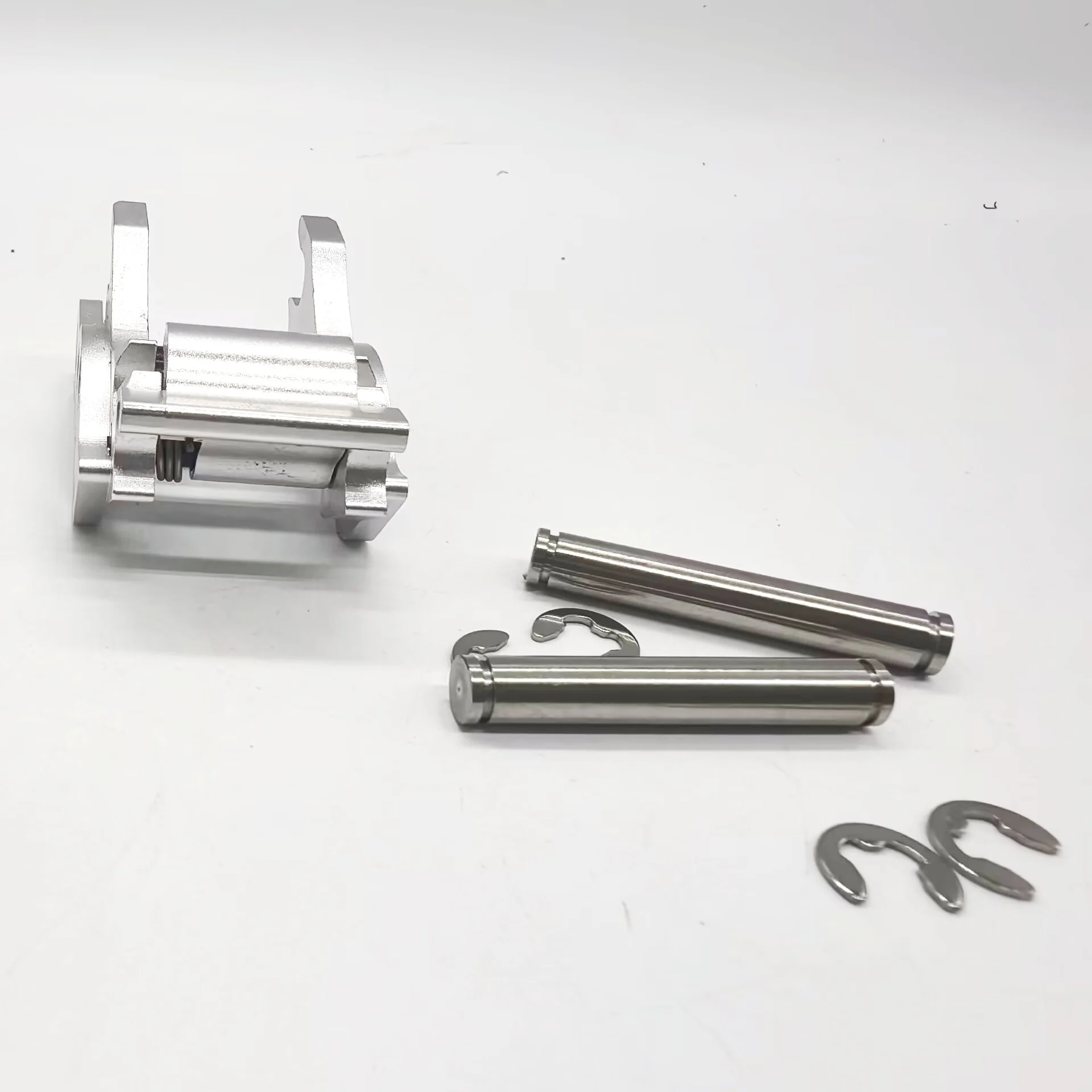 Double E EC160E Metall-Schnellwechsler/ Großer Baggerlöffel/ Greifer/ Hammer für 1:14 E010 E111 Hydraulikbagger-Modell RC-Autos – Detail 3