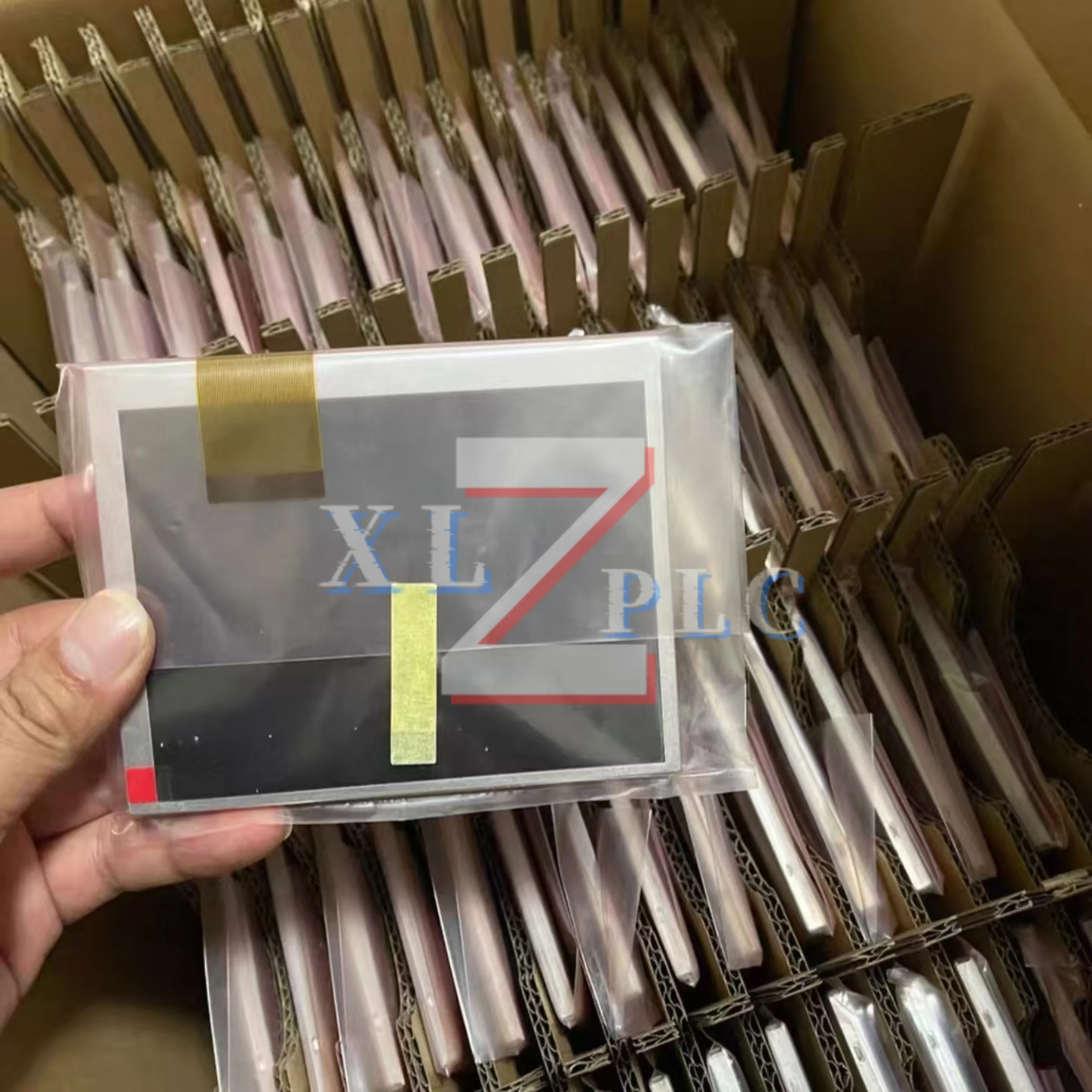 

ЖК-экран AT056TN52 V.3 AT056TN53 V.1 новый