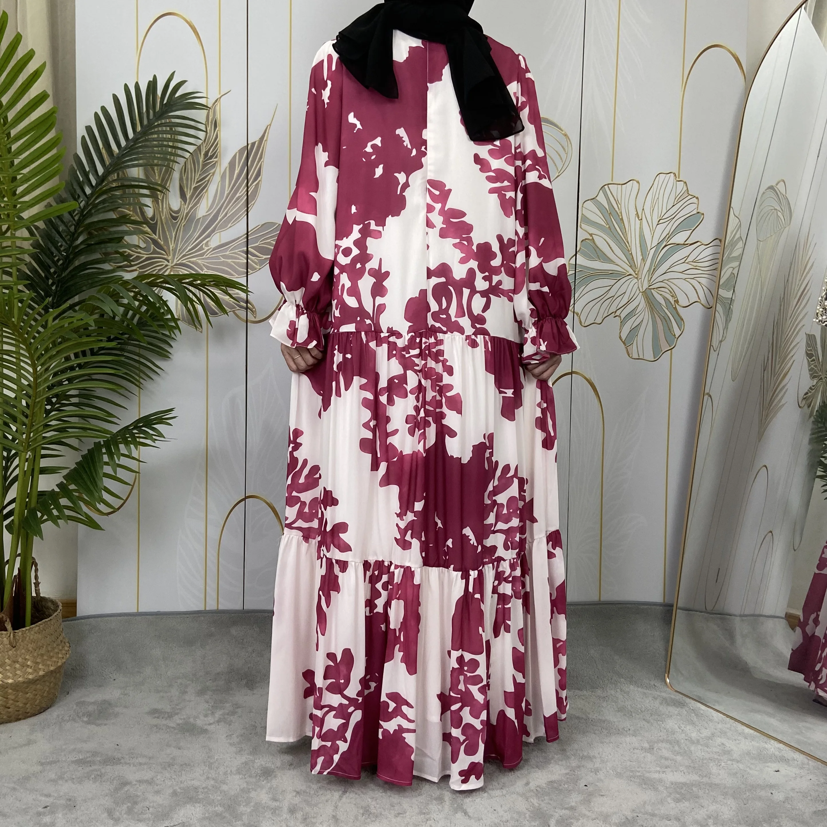 Middle East Türkiye Muslim women Dress Elegant Casual Loose Abaya Kaftan Sundress Long Sleeved Polka Printed O-Neck Arab Robe