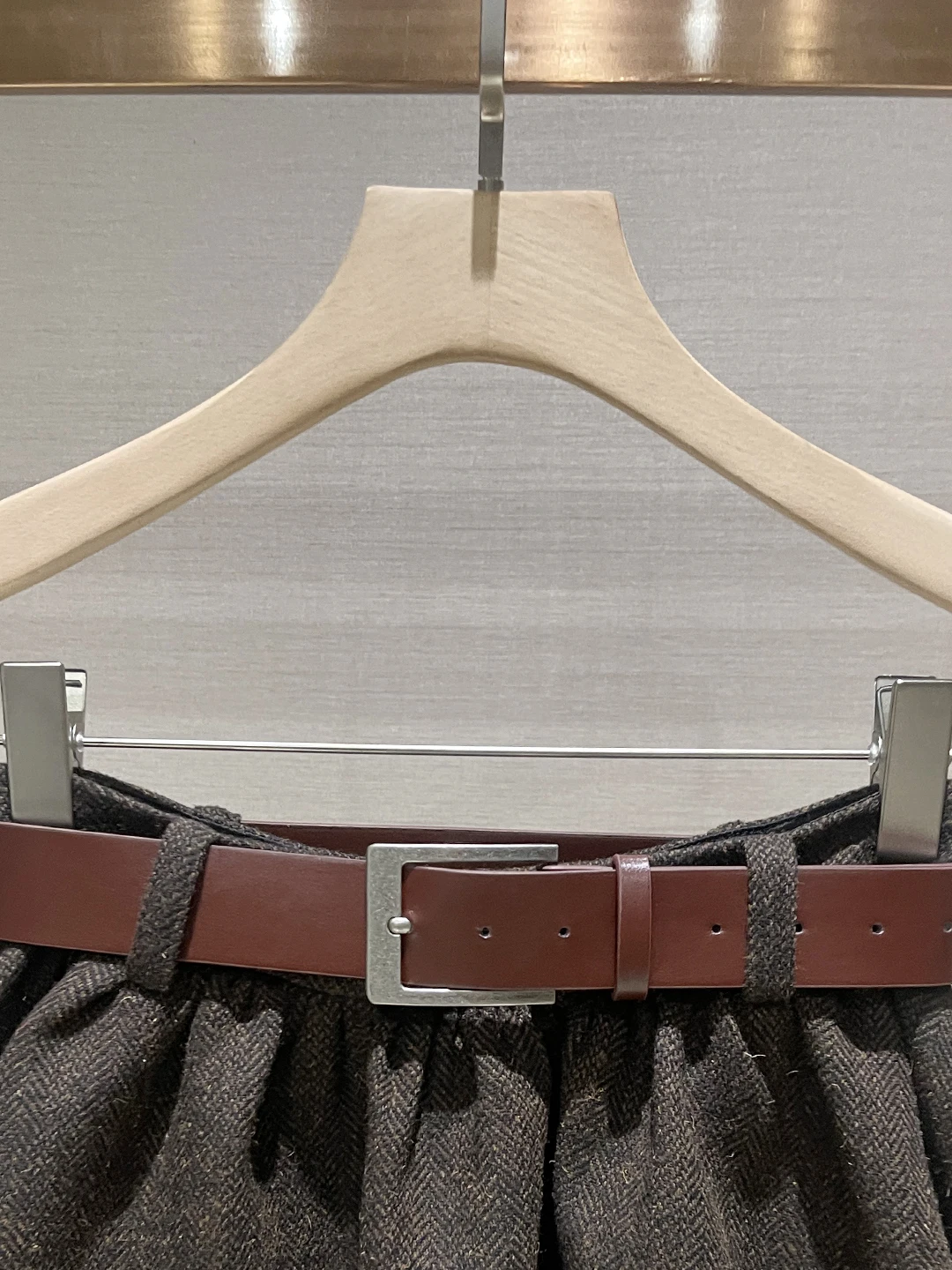 モダンなスレハイウエストまたはスカート女性のファイオン春秋冬花柄レースヘムライン痩身カジュアルf丈スカート