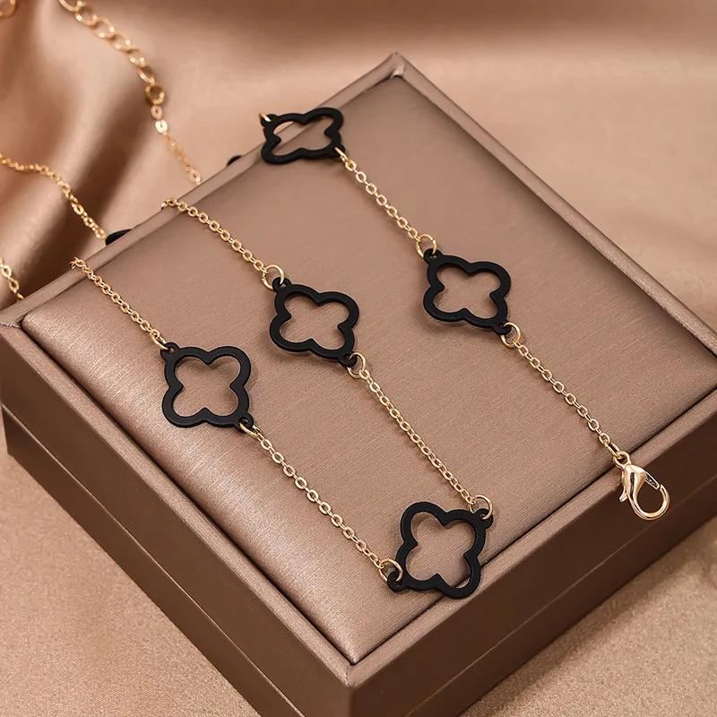 Jewelry Set For Women Necklace Bracelet Temperament Metallic Black Cut-out Geometry Holiday Party Gift Fashion DS016