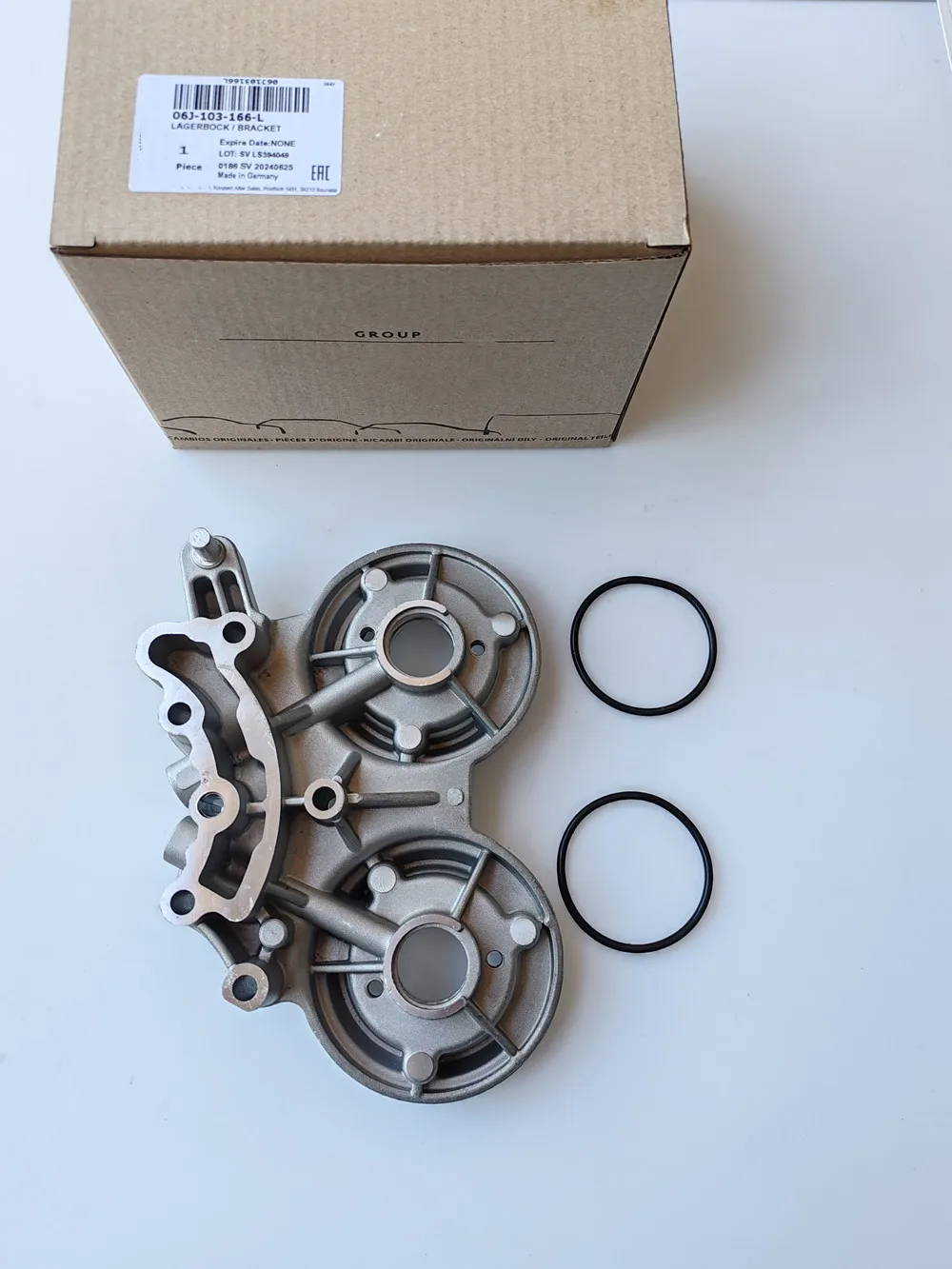 Genuine Car Camshaft Bracket Bearing Mount Cam Bridge OEM for VW Golf R Audi A4 A5 Seat 1.8 2.0 TSI TFSI EA888 MKIII 06L103144F - view 2