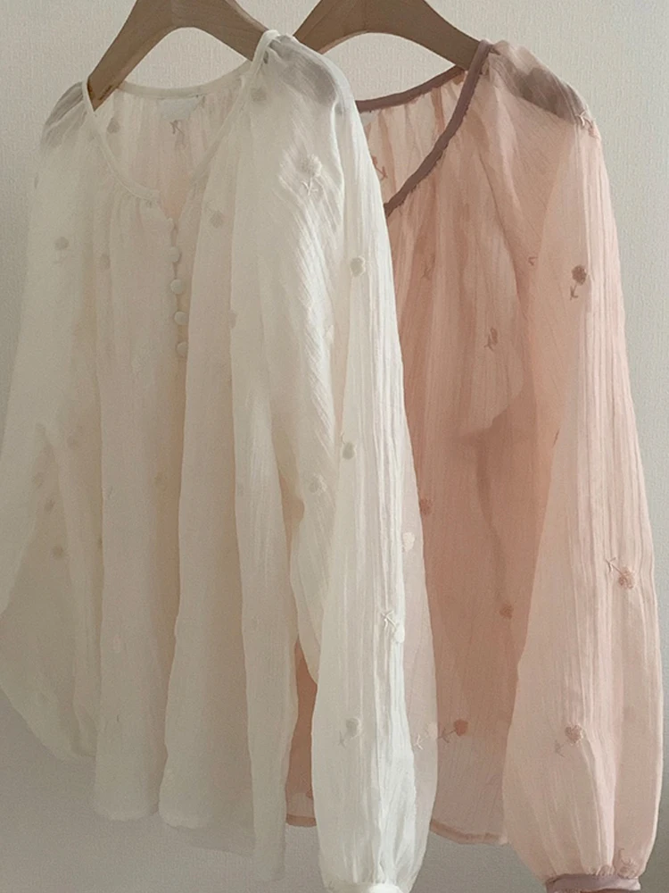 シックな甘い花柄刺繍ルーズ長袖レディースシフォンシャツ韓国風ランタンスリーブカジュアルオフィスウェア