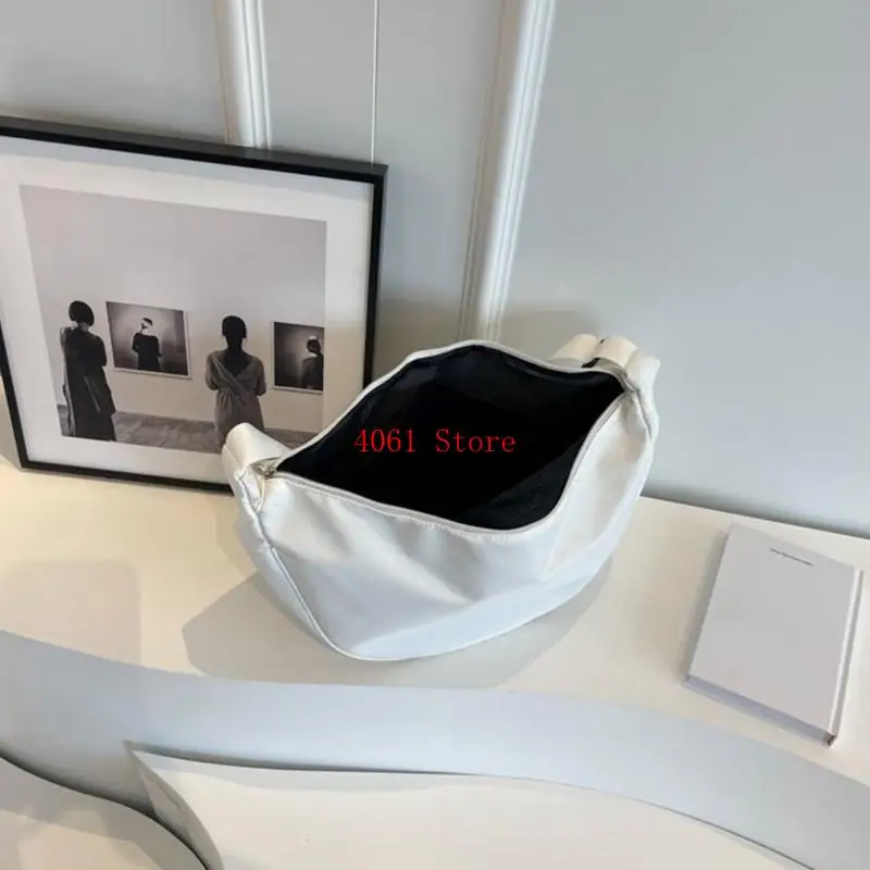 حقيبة صدر أنيقة للنساء حقيبة كتف كاجوال مع حزام قابل للتعديل من النايلون مع سحاب