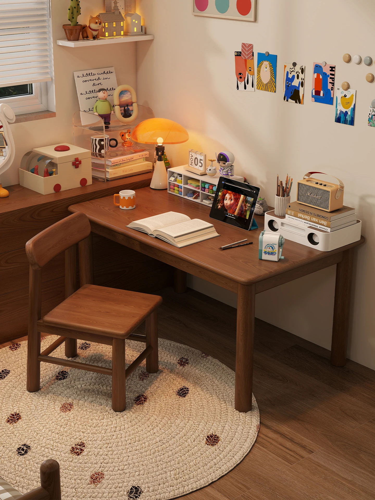 

Solid wood children's home reading and writing table