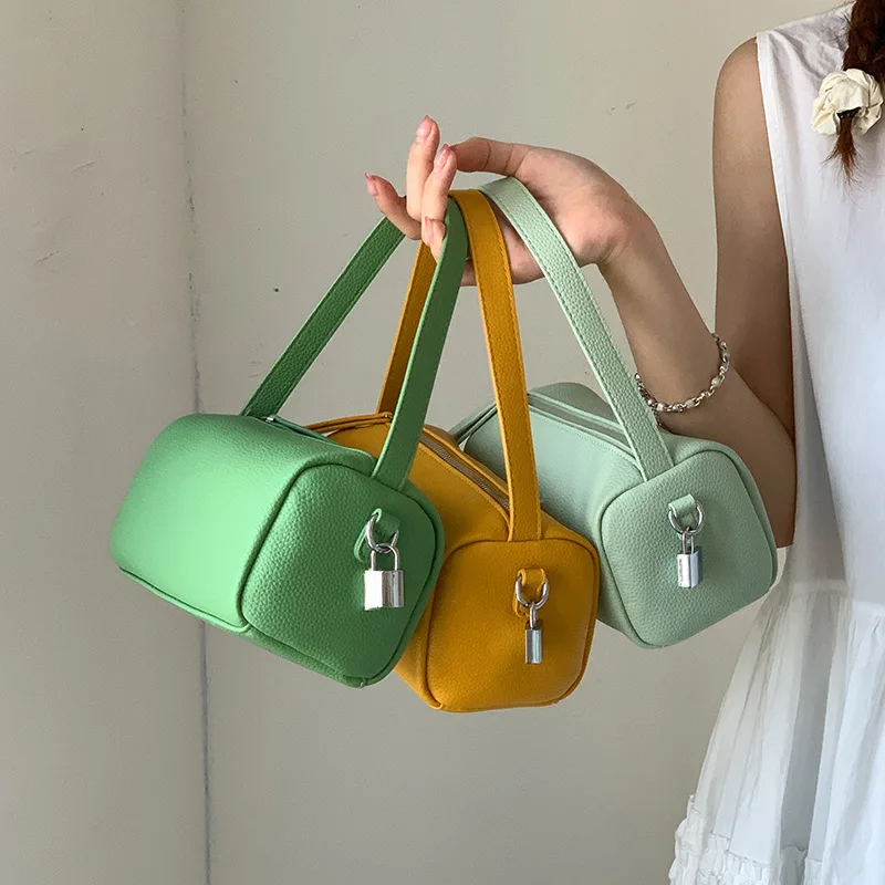 Fashionable Versati…