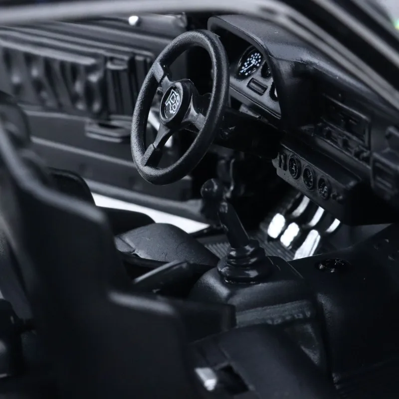 欠陥特別オファー サンスター 1/18 スケール フォード合金モデルカー フォード WRC 10 #   ドリフトプレイビークルおもちゃ男の子用ギフトオリジナルボックス