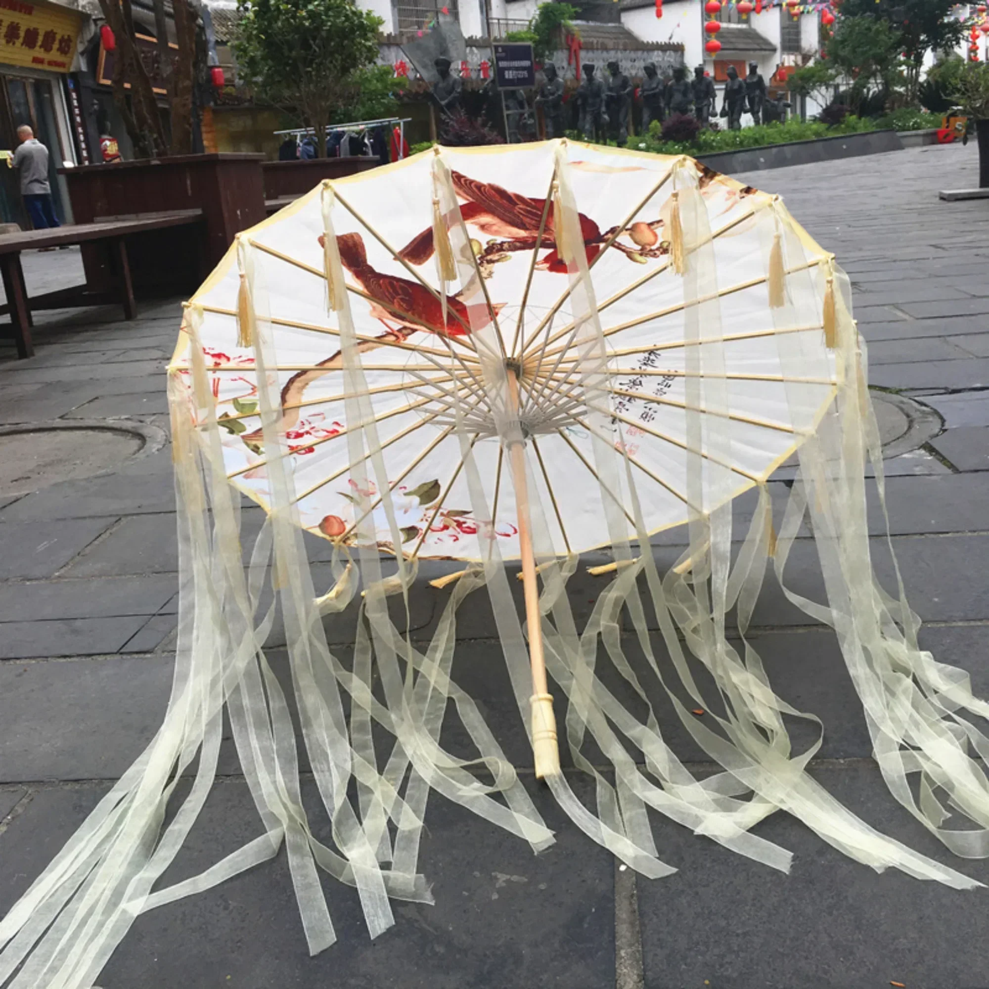 Chinese Umbrella Ancient Tassel Cos Hanfu Antique Oil Paper Umbrella Ancient Red Flower Ribbon Prop Parasol Woman cosplay Uv