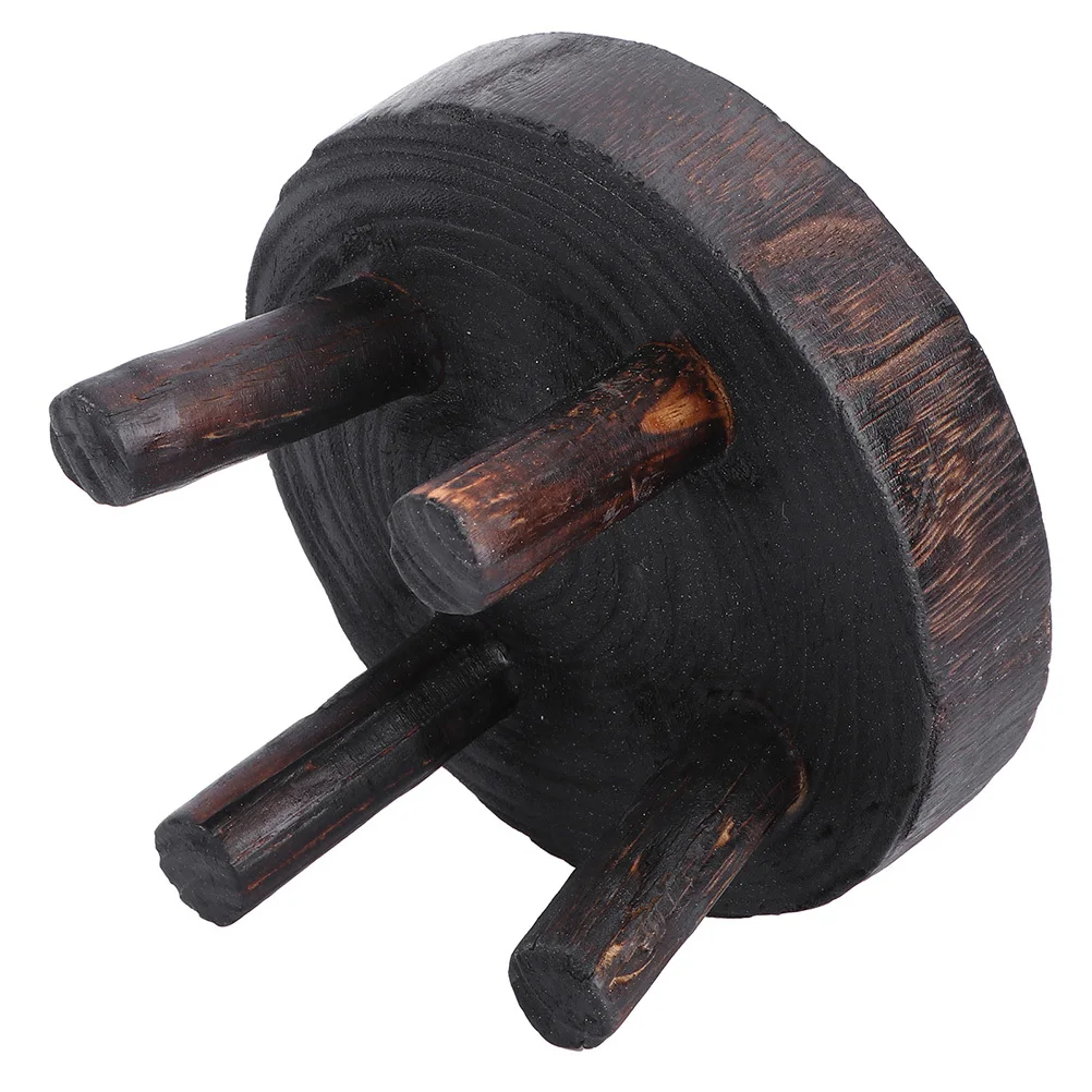 Рисунок 5 - Винтажный цветной деревянный горшок для растений