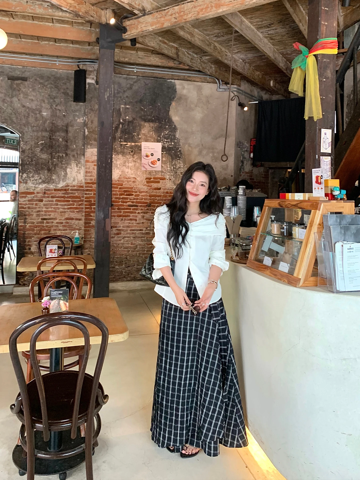 

Юбка DaqianwithU с высокой талией, А-силуэт, женская, в клетку, из струящейся ткани, дизайнерская, стройнящая, средней длины