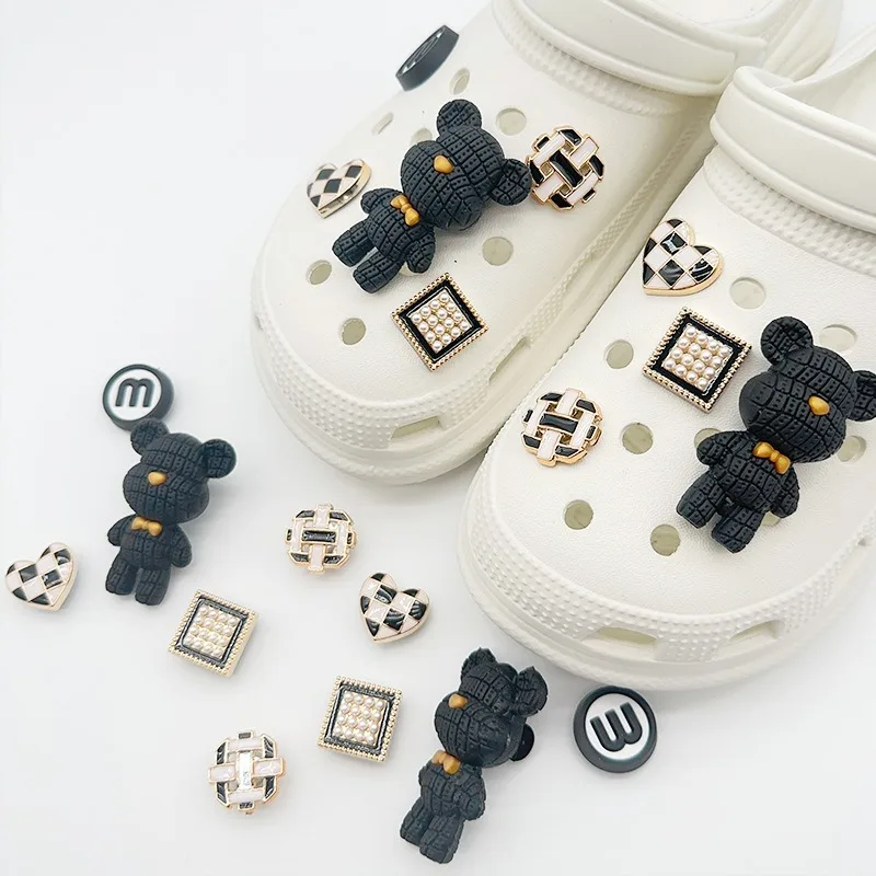 

10PCS Fashion Shoe Charms Set Accessories Hole Shoe Buckle Summer Cute Cartoon Bear DIY 3D Shoes Decorations for Bogg Bag