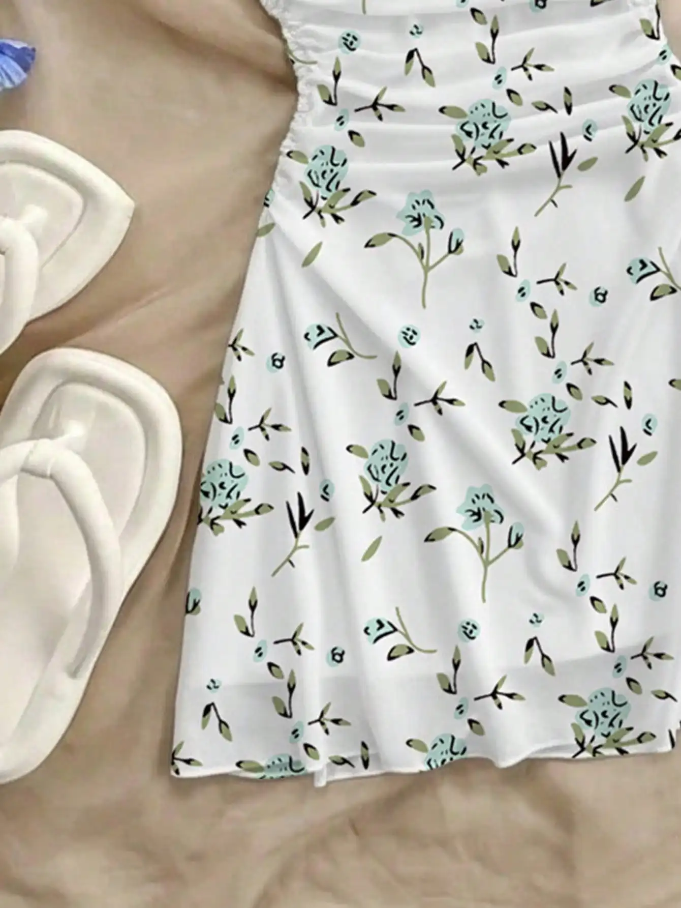 Kinder-Rockkleid mit Blattmuster, A-Linien-Schnitt, lässig, bequem, mit einem Kragen, als Oberteil getragen, mit Falten in der Taille, mittellanger Rock für Mädchen. – Detail 6