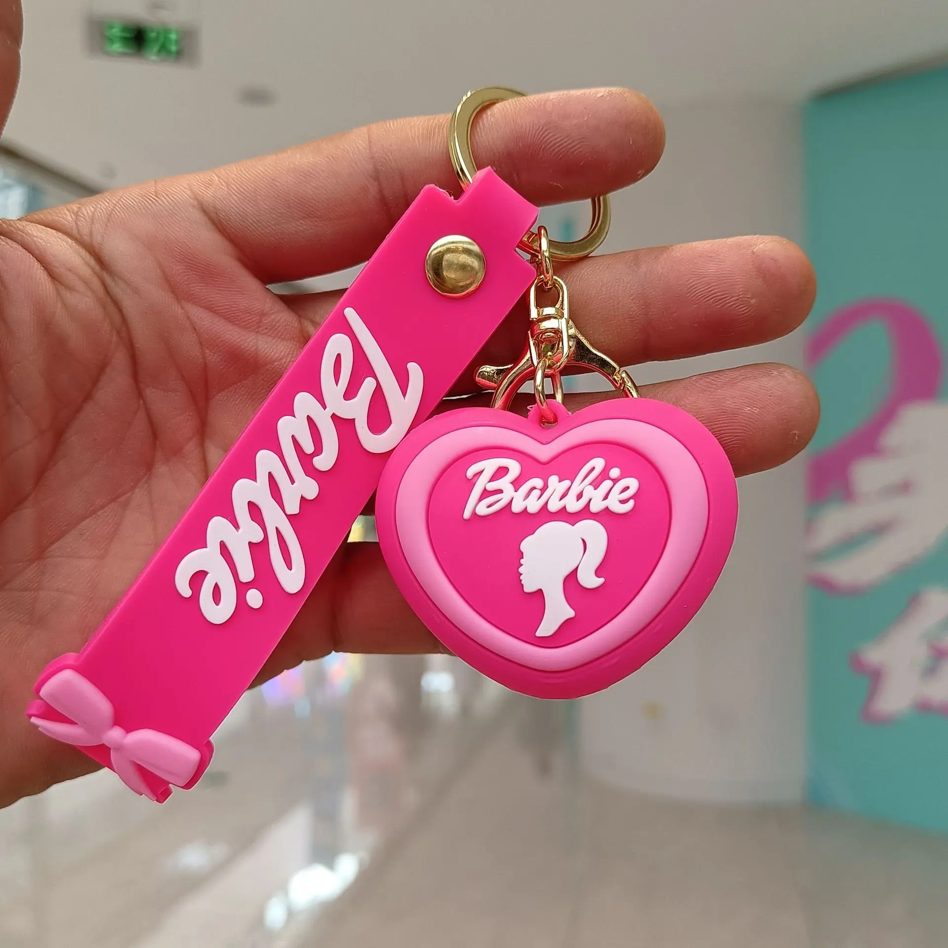 LLavero de Anime con letras rosas de Barbie, monedero de amor de dibujos animados Kawaii Y2k, colgante de llave de coche de Anime, regalo de corazón