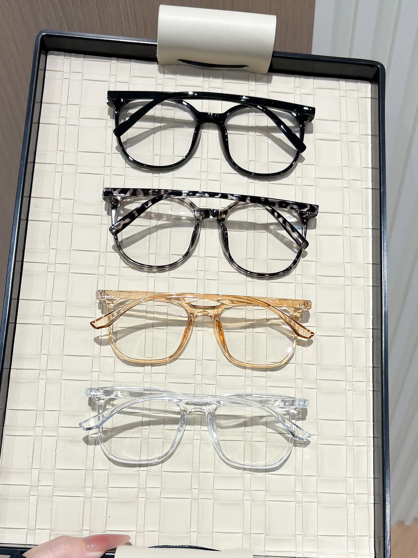 Picture 3: 4Pcs Women Classic Thick Geometric Full Frame Plastic Windproof Plain Glasses Basic Autumn Winter Casual Eyewear For Office Read