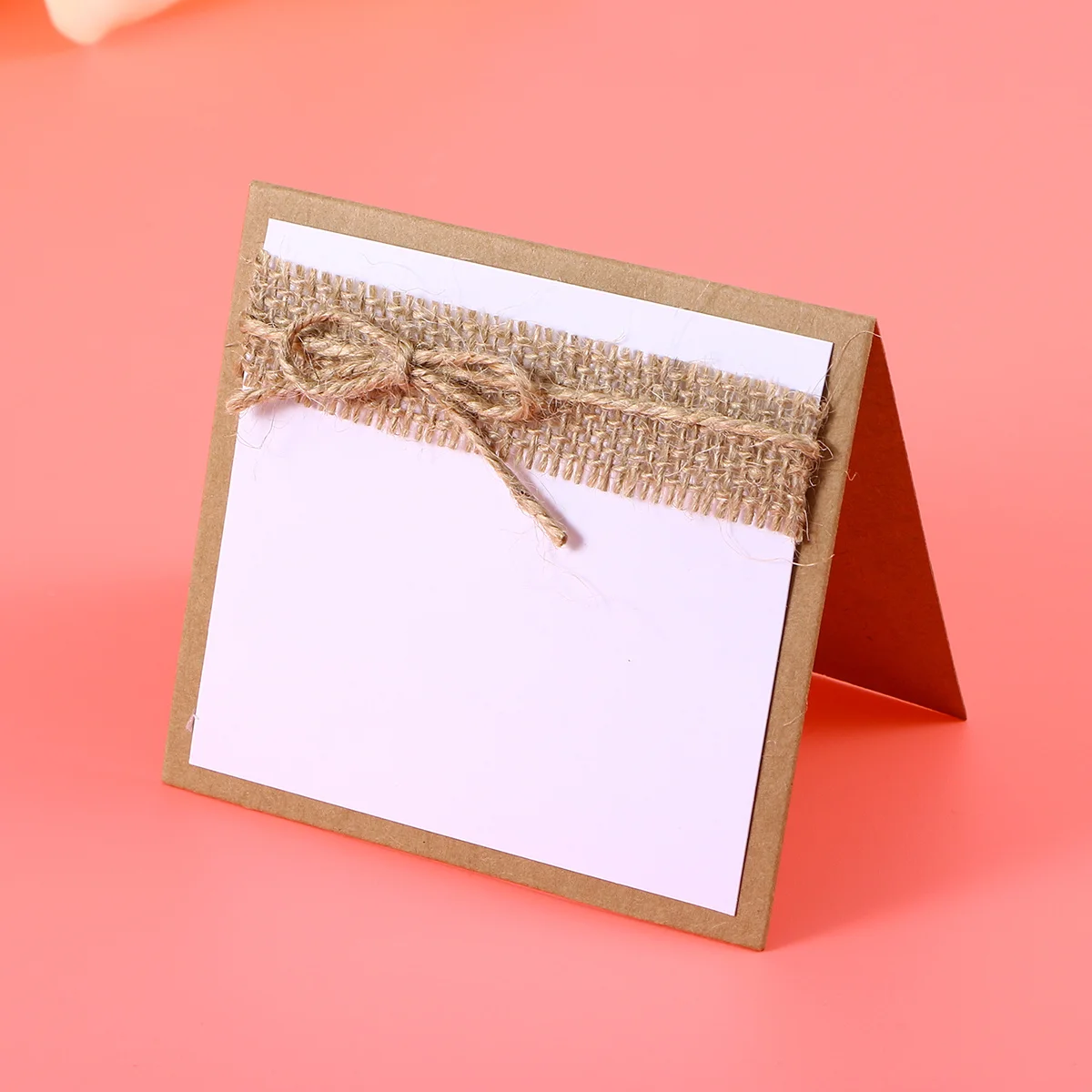 

10pcs Wedding Table Place Cards Rustic White Brown Jute Rope Decorated Pre Scored Folding Elegant Party Guest Name Cards