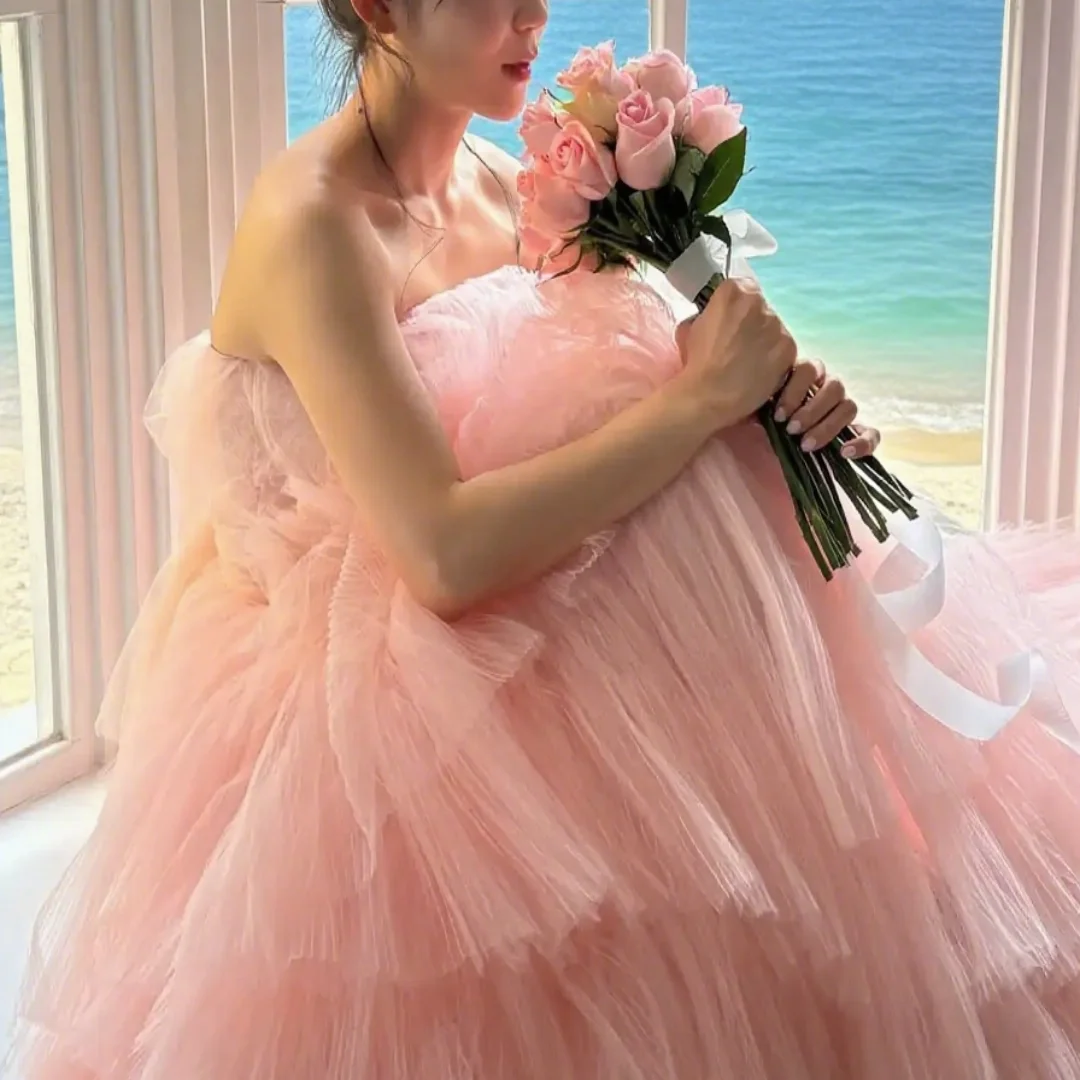 

Customize elegant strapless wedding dress, layered crepe sleeves sleeveless style, formal bride's wedding dress