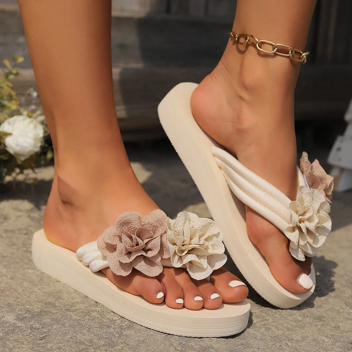 New Summer Slippers Outdoor Beach Flip-flops Cute Flower Bow Decoration Casual Flat Slippers Shoes for Women Slides