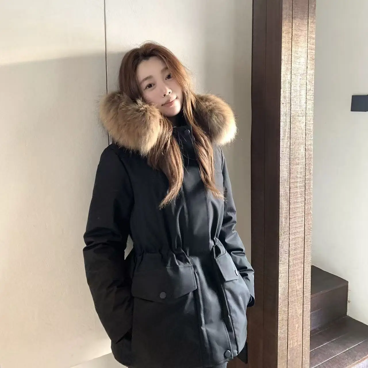 2027 New Cotton-padded Coat Female High-Quality Tooling Pai Overcome Jacket Women's Winter Big Fur Collar Overwear Waist Outcoat