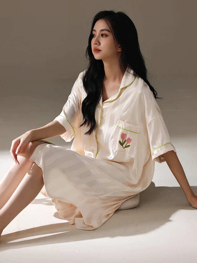 

Summer ice silk cool women's short sleeved nightgown with striped lapel and floral print cardigan button setting, high beauty ca