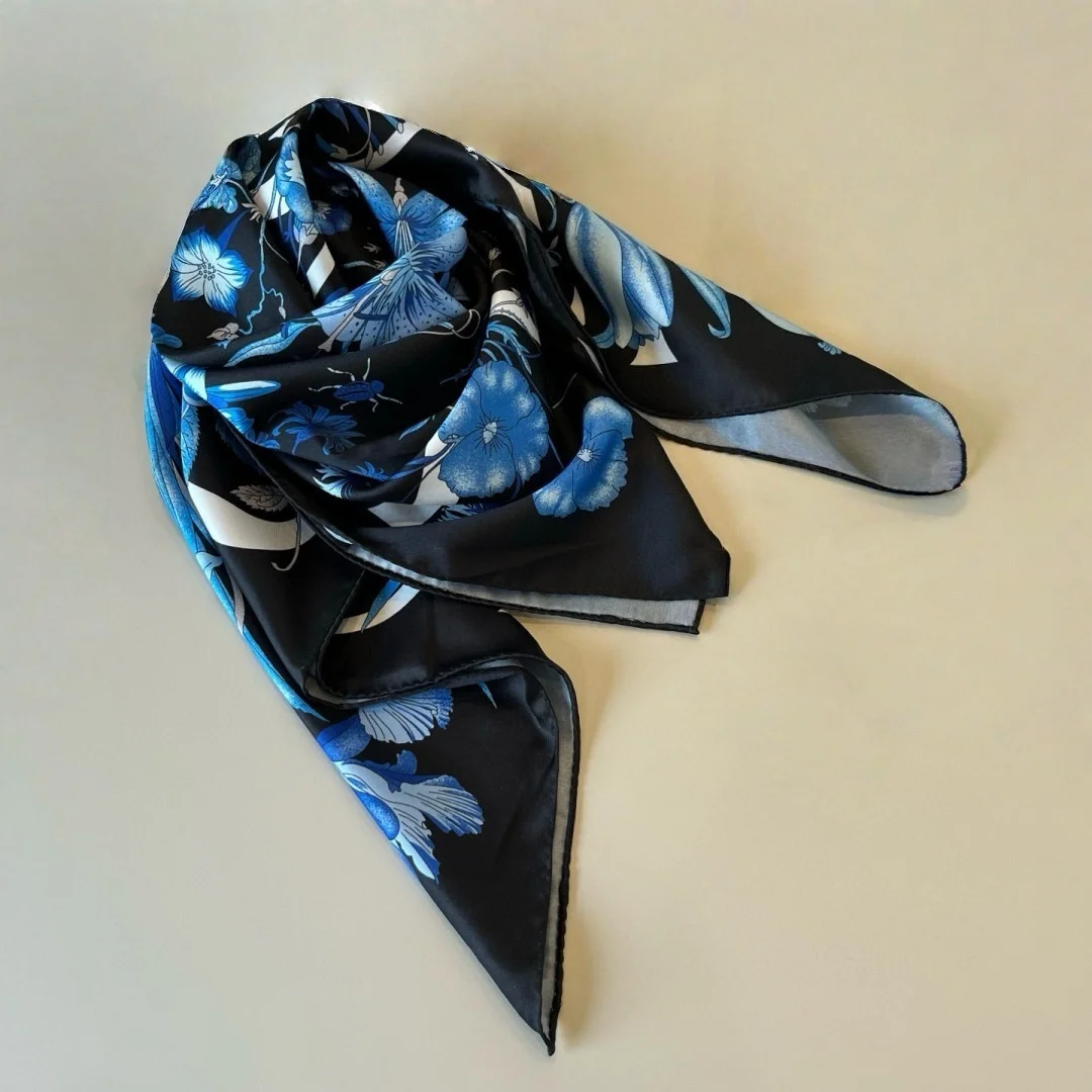 

Luxury Brand Women's Silk Scarves Vintage Floral Silk Square Scarves Stylish Color-Blocked Shawls and Scarves Commuter Headbands