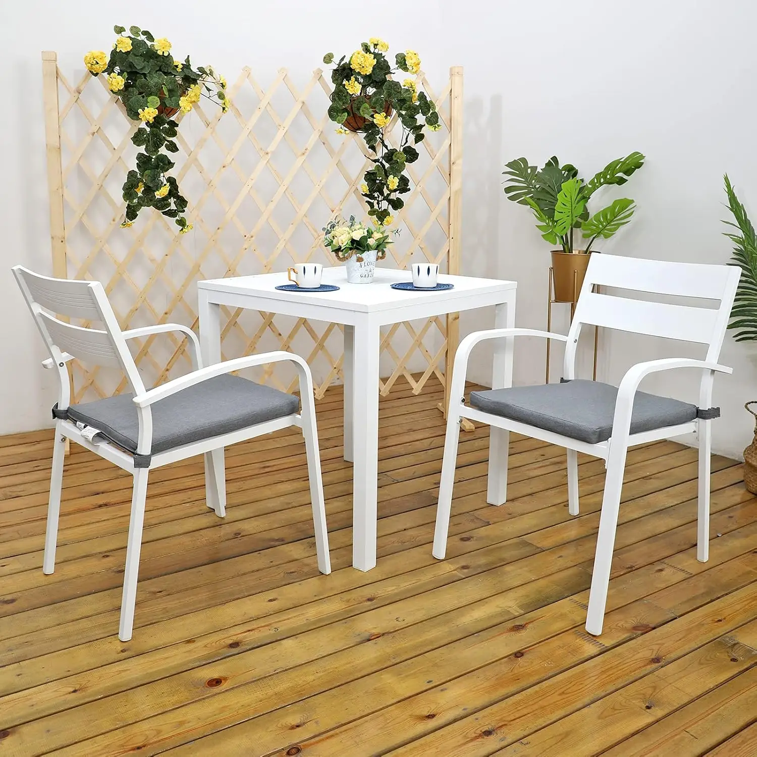 Jardin 3-Piece Patio Bistro Set Aluminum Bistro Table Set Patio Chairs with Cushion Outdoor Dining Table Set, White Finis