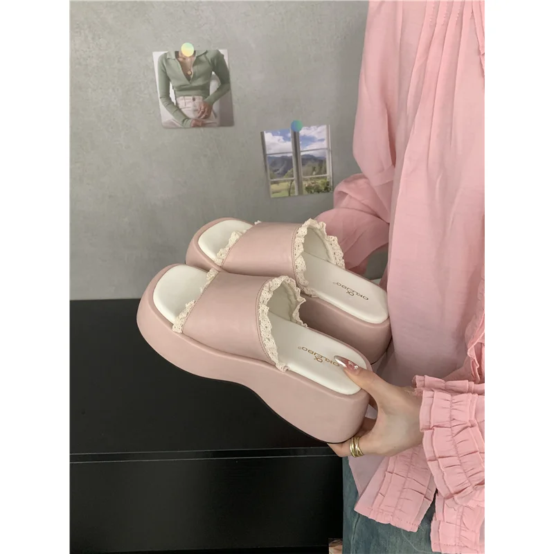 

High-heel Platform One-piece Summer Outerwear Style 2026 New Lace-edge Slip-on Anti-slip Casual Sandal
