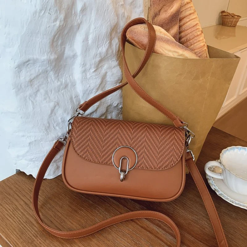 حقيبة يد نسائية متطورة مصنوعة من الجلد المصنوع من الألياف الدقيقة، مظهر يومي عصري وناعم وواسع يدوم طويلاً ​