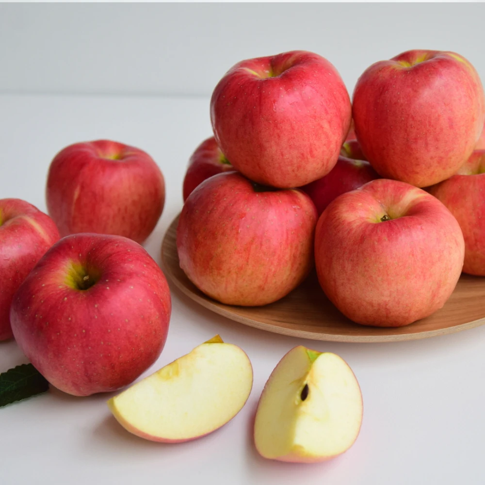 تفاح فوجي حلو وحامض كوري 1.5 كجم صغير إلى متوسط الحجم (7-9 تفاح)