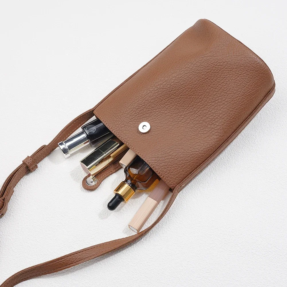 2025 new women's pu leather waterproof lightweight small mobile phone bag daily commuting versatile shoulder bag messenger bag