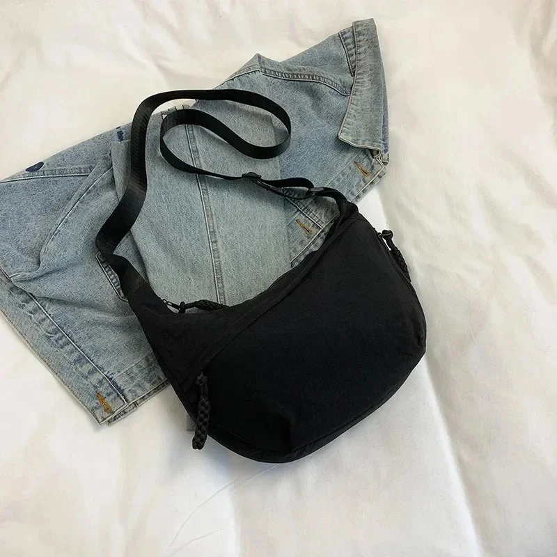 Women'S Simple Solid Color Canvas Dumpling Bag Casual Handbag Personalized Men'S Shoulder Bag Daily Use