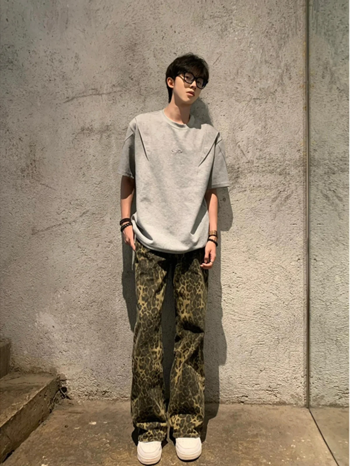 2024 New Men's Leopard Print Denim Jeans Summer Washed Straight Leg American Hip Hop Trendy Streetwear Longwear Resistant
