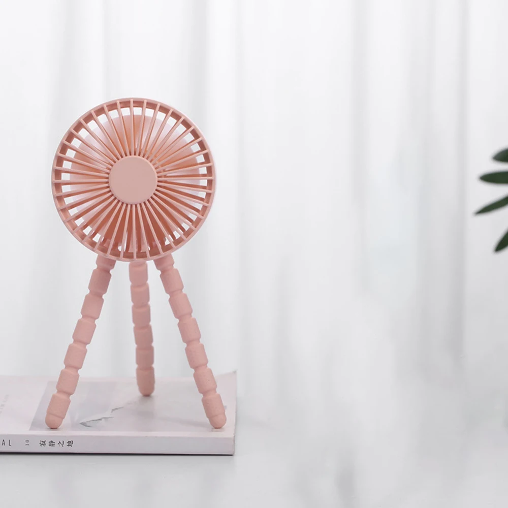 Biurko z wygiętym statywem Mini wentylator Dormitorium Student Ręczny wentylator USB Biuro Dom Przenośny wentylator do domowego biura, zielony