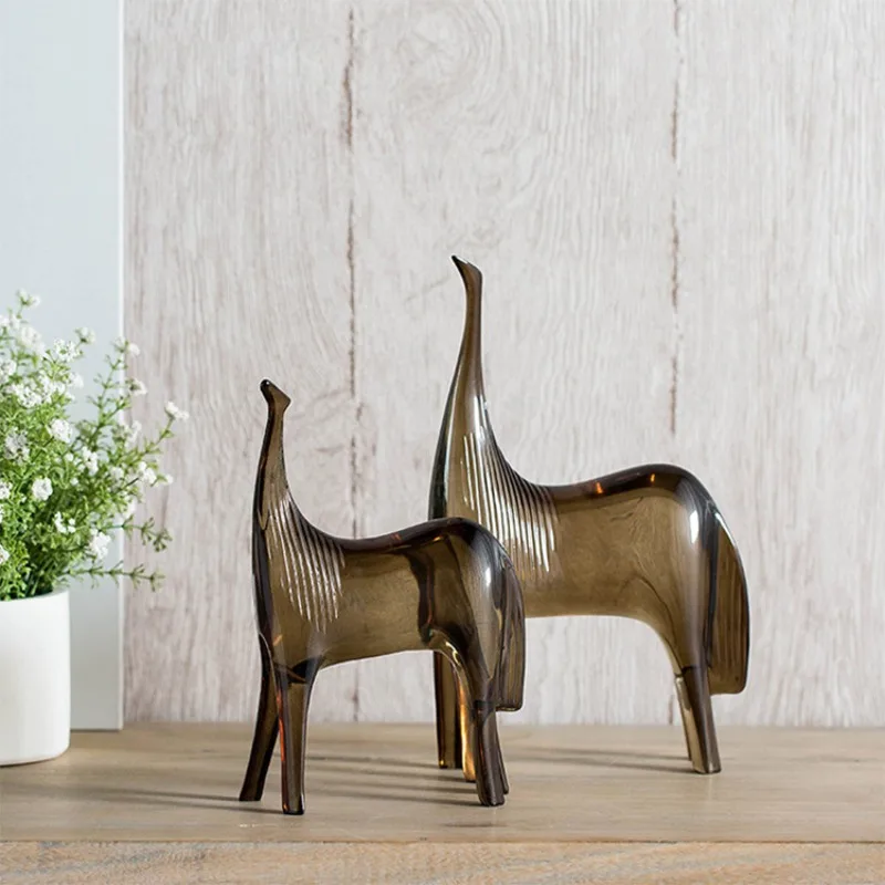 A Pair of Resin Crafts, Animal Sculptures, Horse Puppets, Foal Abstract Animal Decorations, Figurines, Home Decor