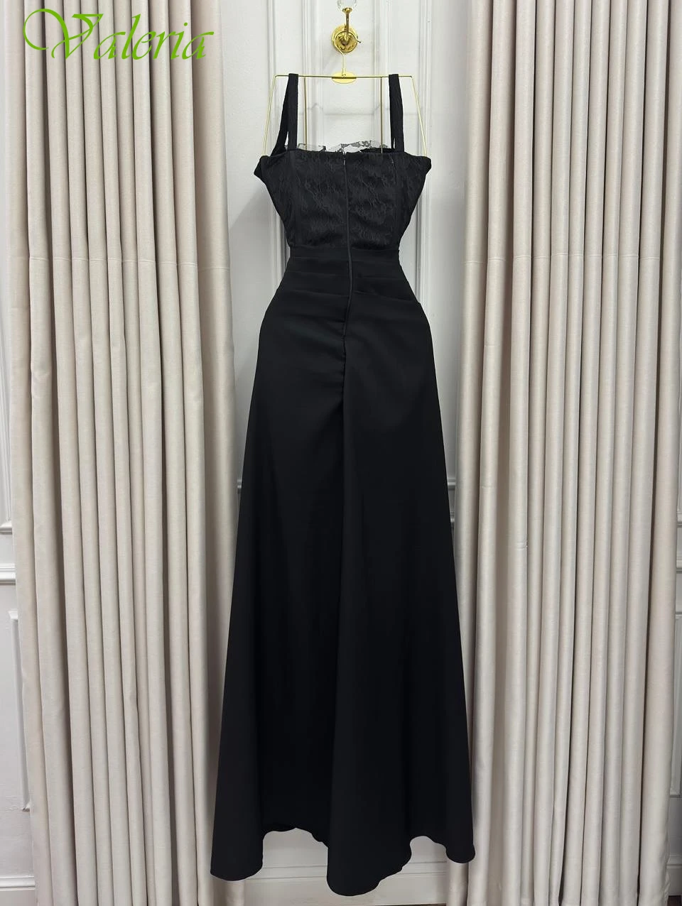 Aangepaste A-lijn vierkante kraag mouwloze elegante delicate avondjurk moderne mode beroemdheidsjurken temperament feestjurk