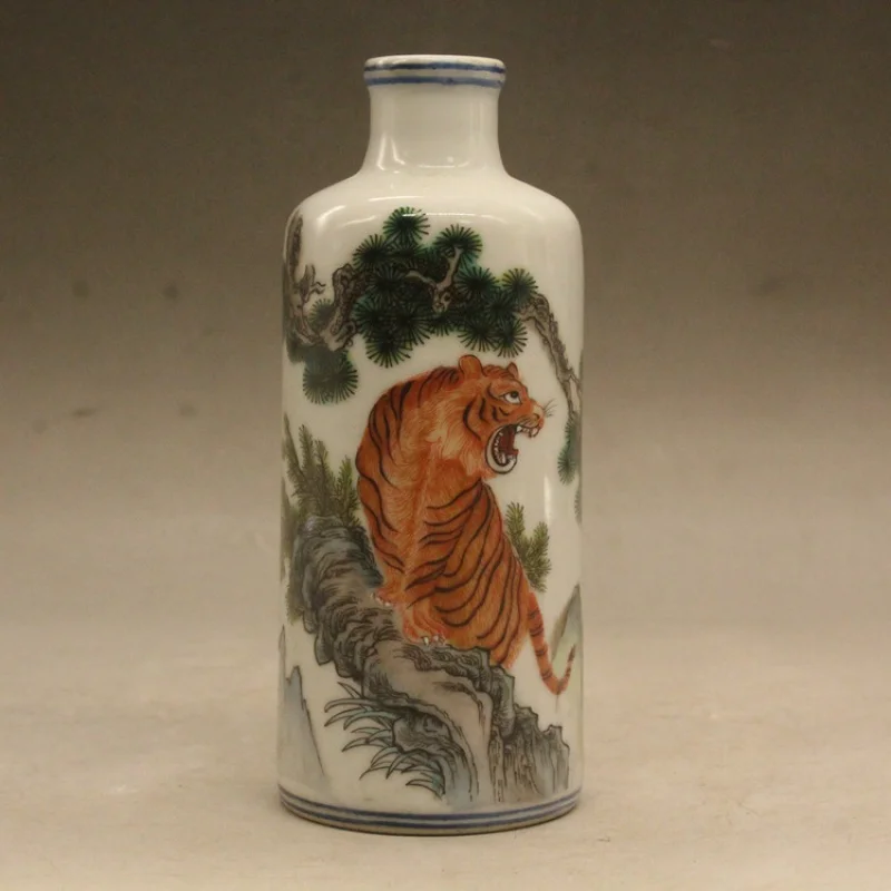 

Qing Qianlong Shou Guzhai Enamel Tiger Pattern Snuff Bottle Antique Porcelain Antique Antique Porcelain Decoration Collection